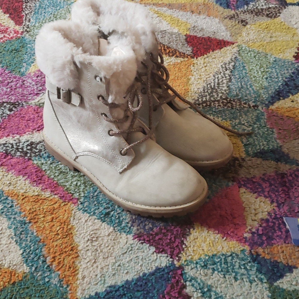 Winter boots